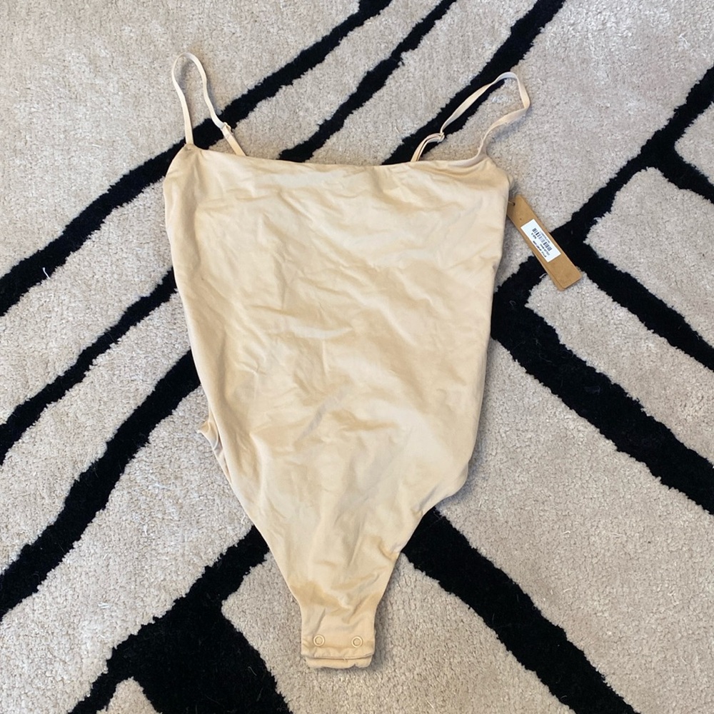 NWT! SKIMS Fits Everybody Cami Bodysuit